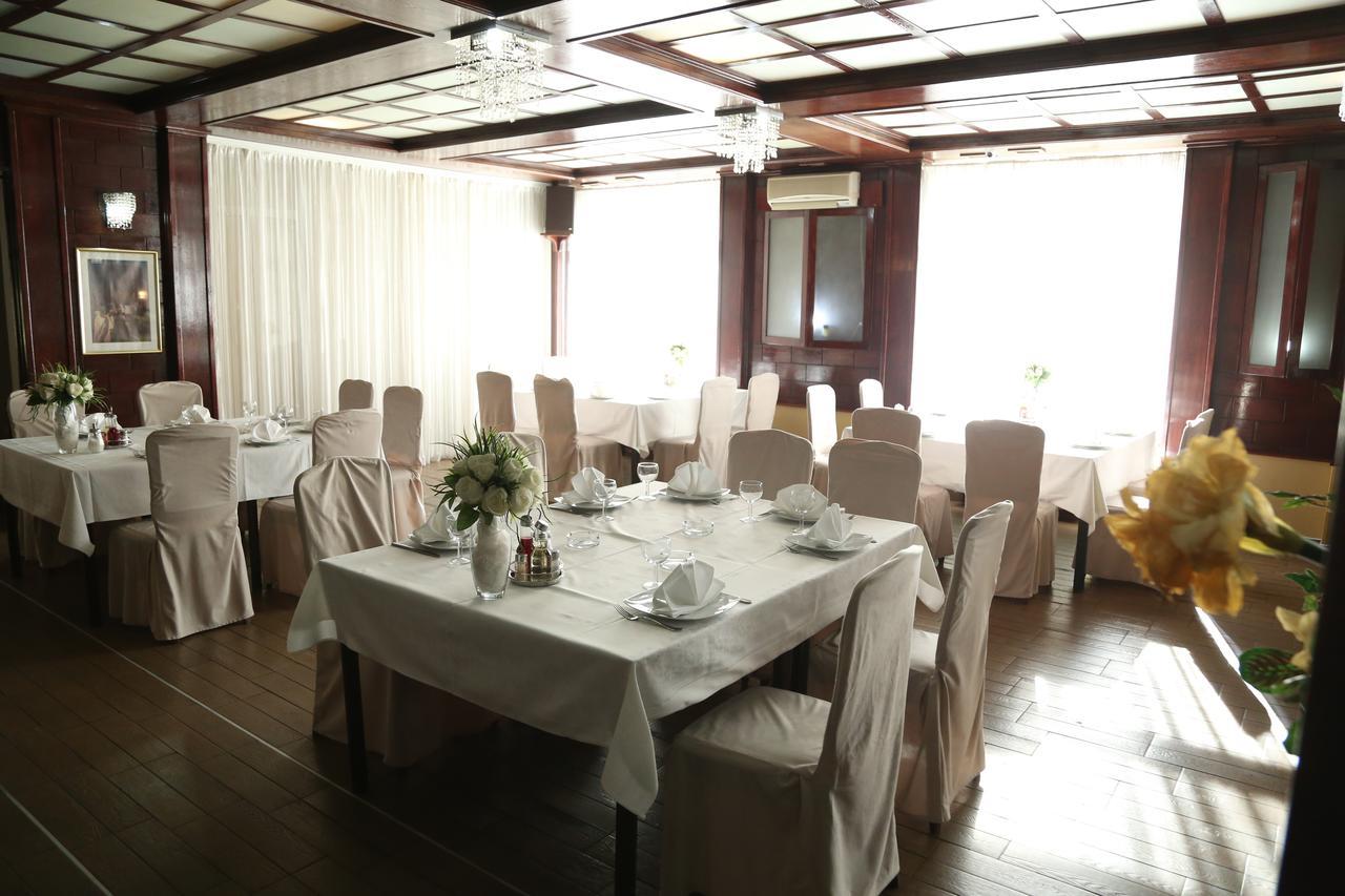 סרמסקה מיטרוביקה B&B Vila Bela Ruza מראה חיצוני תמונה