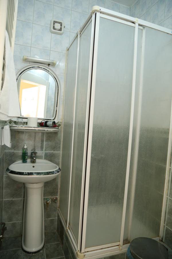 סרמסקה מיטרוביקה B&B Vila Bela Ruza מראה חיצוני תמונה